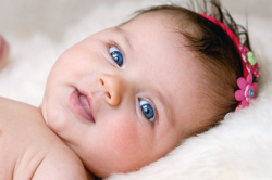 Baby Säugling Corona Impfung